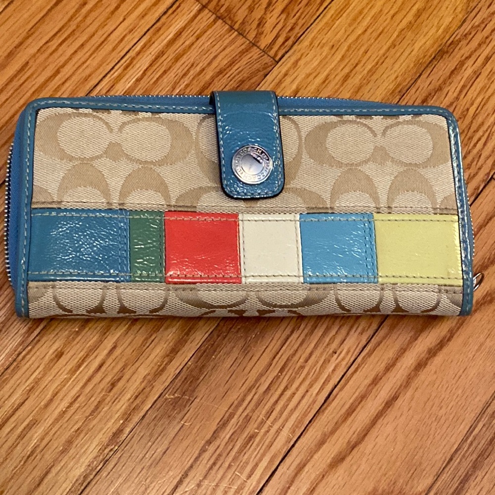 Authentic Coach wallet